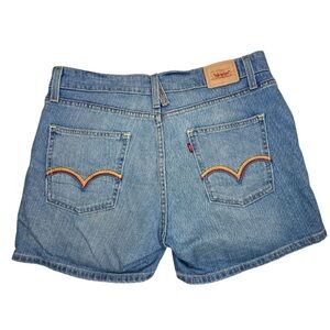 Levi’s Curvy 528 Rainbow Embroidered Jean Shorts Sz 11